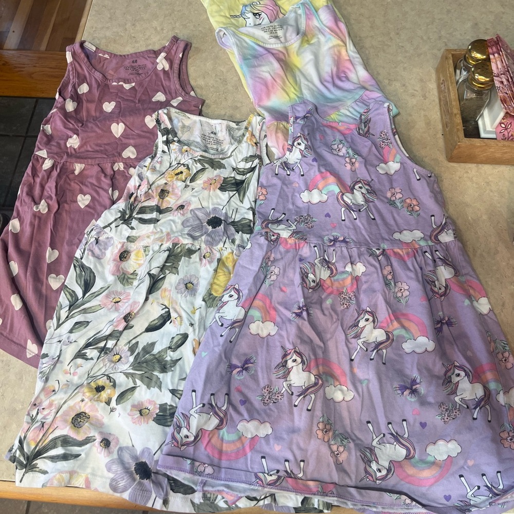 Set of 5 H&M dresses 4/5T Great condition no stains, lightly used sf /pf home - Picture 5 of 8